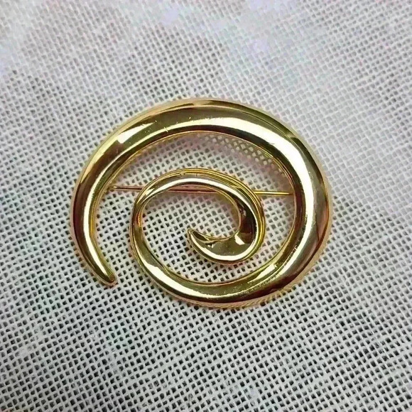 Vintage Napier Gold-toned brooch pin - Picture 4 of 13